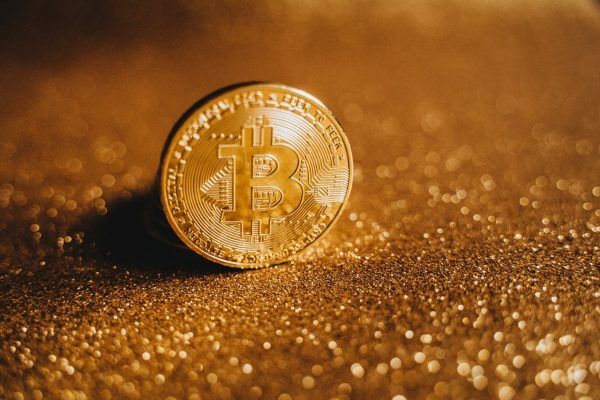 Iniesta, Messi, Elon Musk, Kardashian y las ‘cripto’