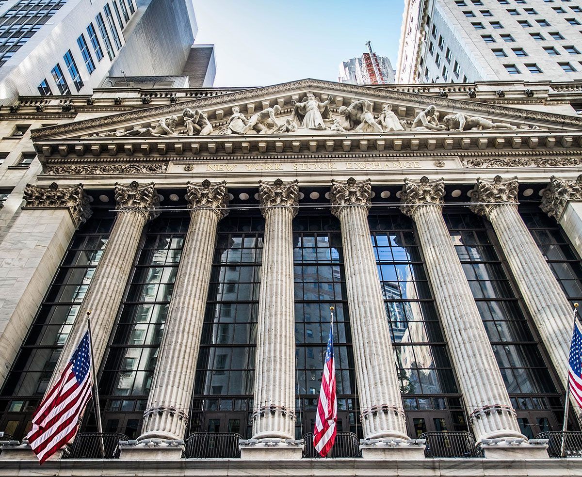 La Bolsa negocia un 32% menos